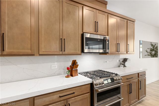 693 Echelon Street, Las Vegas, NV 89138