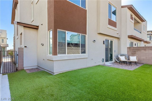 693 Echelon Street, Las Vegas, NV 89138