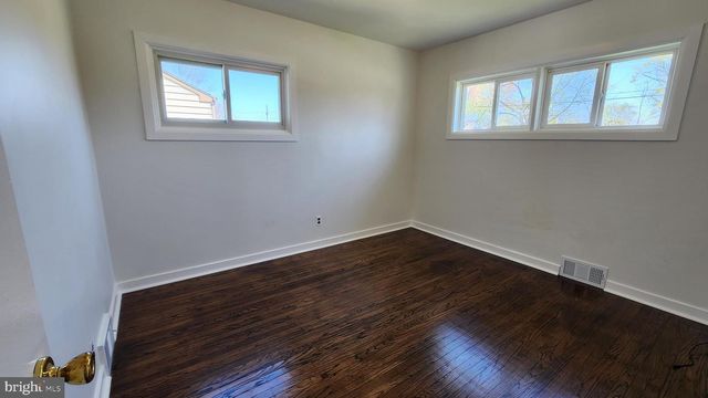 213 OVERBROOK AVE, Glassboro, NJ 08028