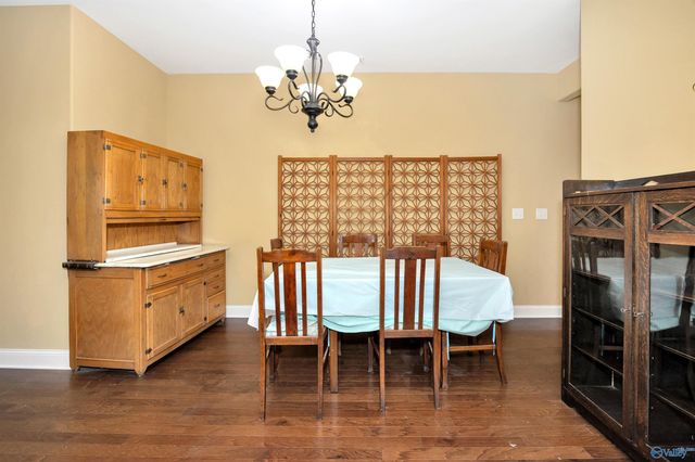1013 Cresent Falls, Huntsville, AL 35806