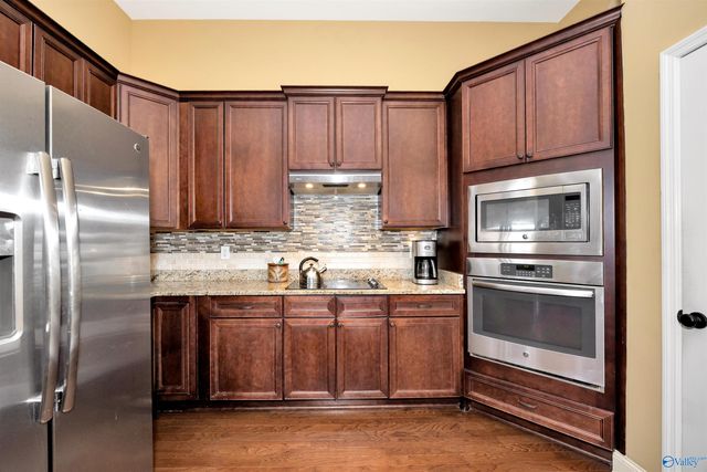 1013 Cresent Falls, Huntsville, AL 35806