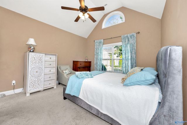 1013 Cresent Falls, Huntsville, AL 35806