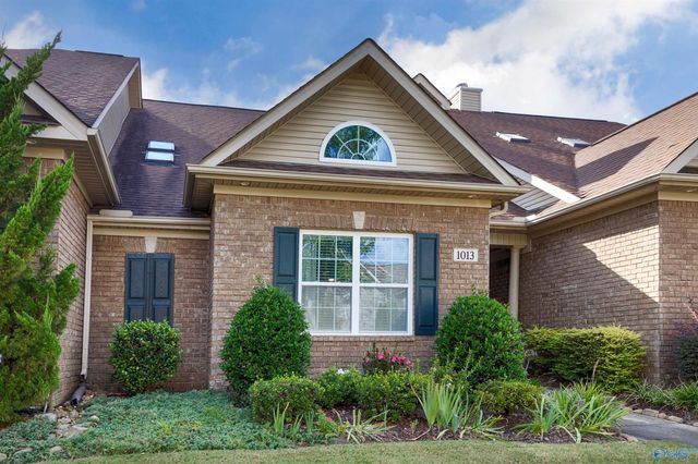 1013 Cresent Falls, Huntsville, AL 35806