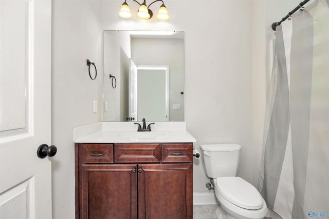1013 Cresent Falls, Huntsville, AL 35806