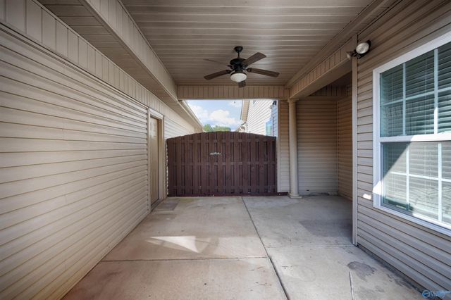 1013 Cresent Falls, Huntsville, AL 35806