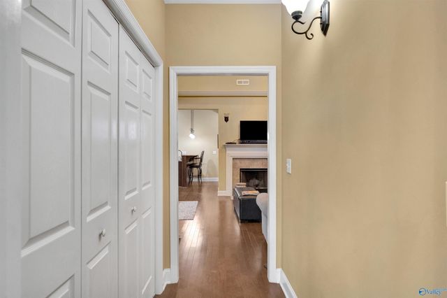 1013 Cresent Falls, Huntsville, AL 35806