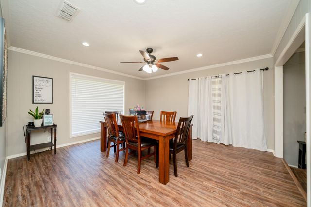 317 E Robinwood, White Oak, TX 75693