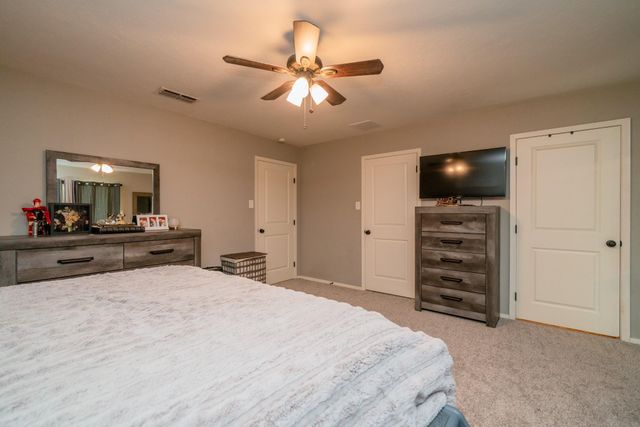 317 E Robinwood, White Oak, TX 75693