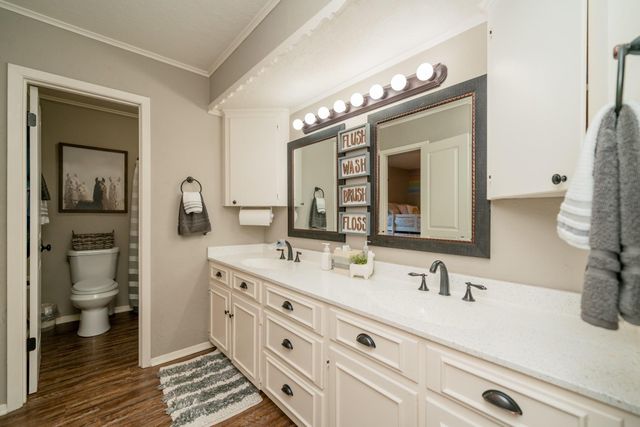 317 E Robinwood, White Oak, TX 75693