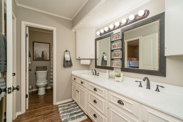 317 E Robinwood, White Oak, TX 75693