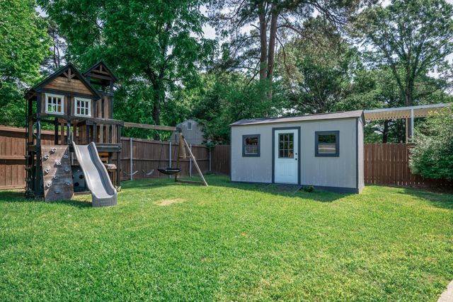 317 E Robinwood, White Oak, TX 75693
