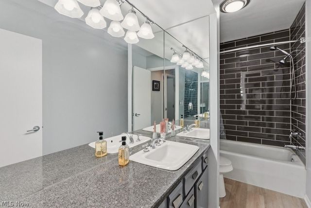 420-9 Chandler Drive, Aurora, OH 44202