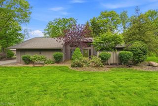 420-9 Chandler Drive, Aurora, OH 44202
