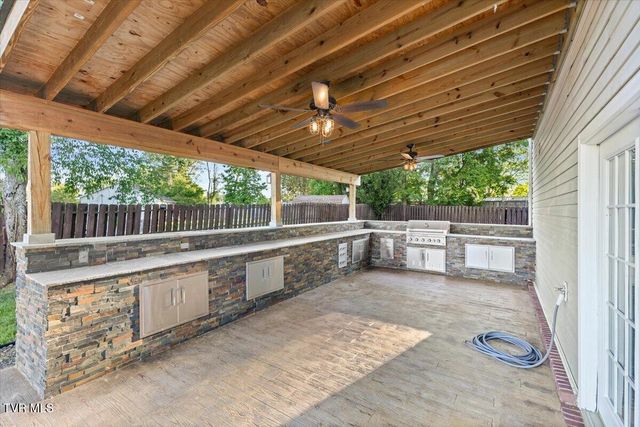 11 Mannington Court, Johnson City, TN 37604