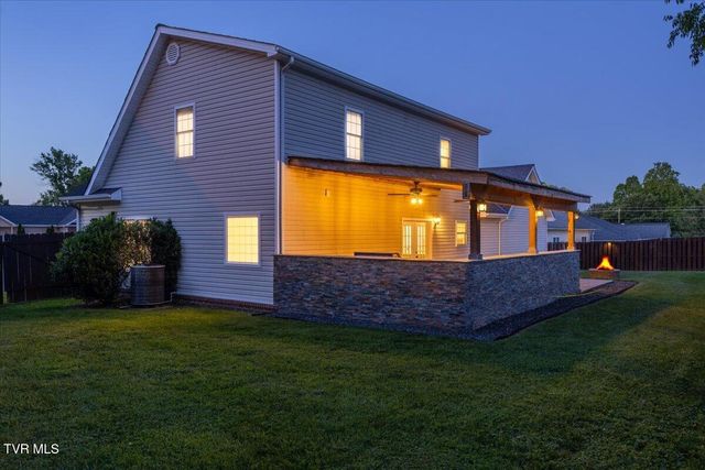 11 Mannington Court, Johnson City, TN 37604