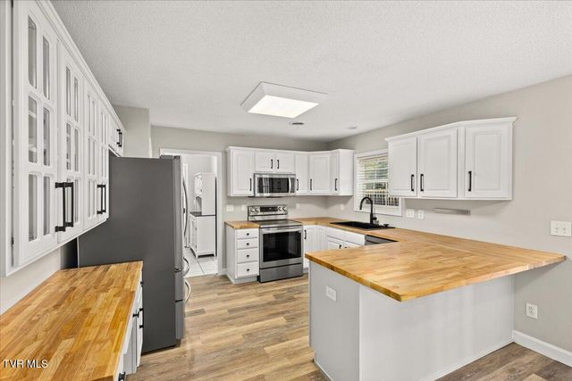 11 Mannington Court, Johnson City, TN 37604