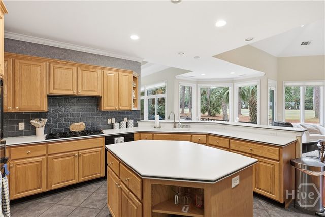 5 Marburg Lane, Savannah, GA 31411