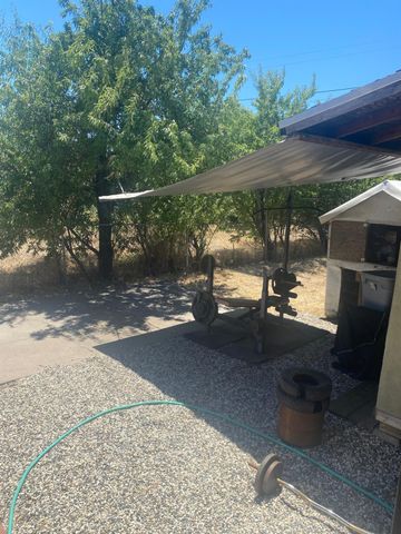 3011 Anne St, Stockton, CA 95206