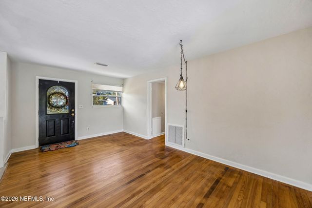 3647 CORONADO Road, Jacksonville, FL 32217