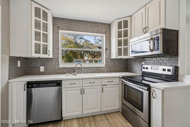 3647 CORONADO Road, Jacksonville, FL 32217