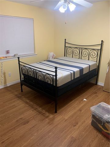 3705-3707 Oldenburg Ln Lane, College Station, TX 77845