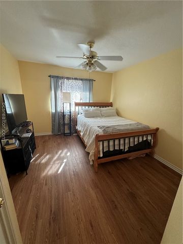 3705-3707 Oldenburg Ln Lane, College Station, TX 77845