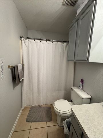 3705-3707 Oldenburg Ln Lane, College Station, TX 77845