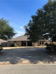3705-3707 Oldenburg Ln Lane, College Station, TX 77845
