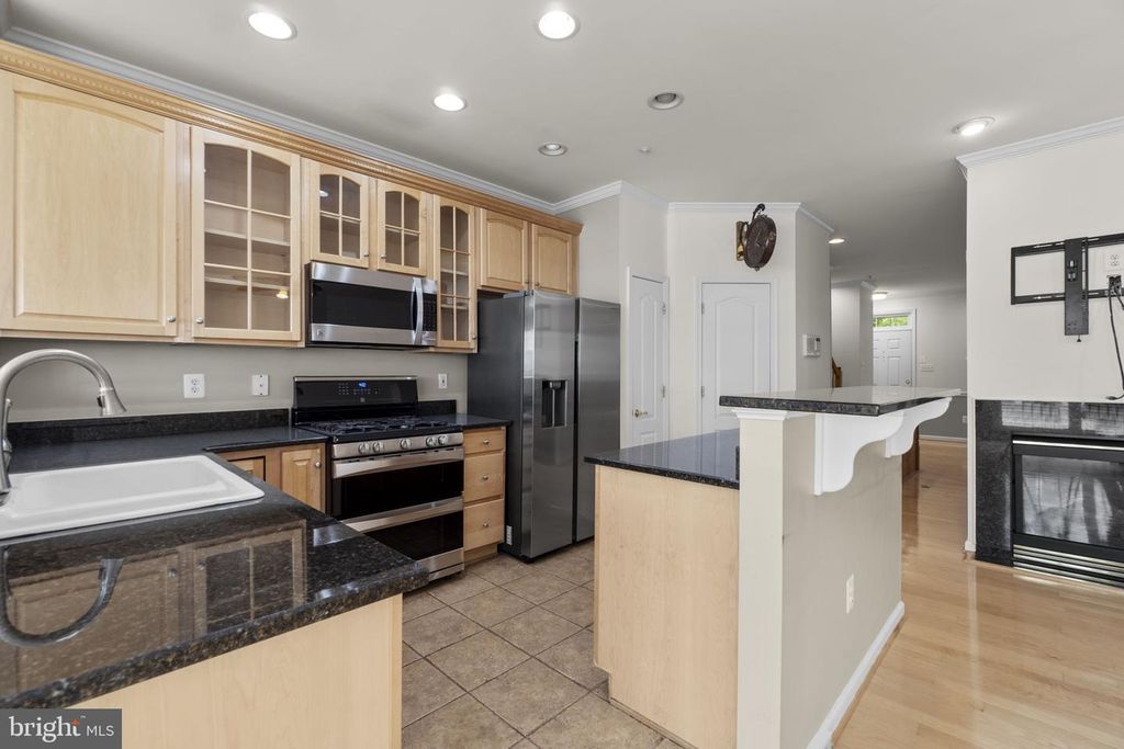Image 12 of property listing at 10228 RUTLAND ROUND RD #26, Columbia, MD 21044