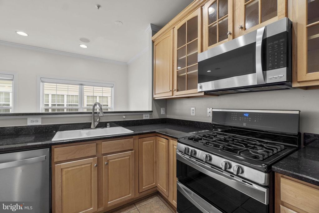 Image 13 of property listing at 10228 RUTLAND ROUND RD #26, Columbia, MD 21044