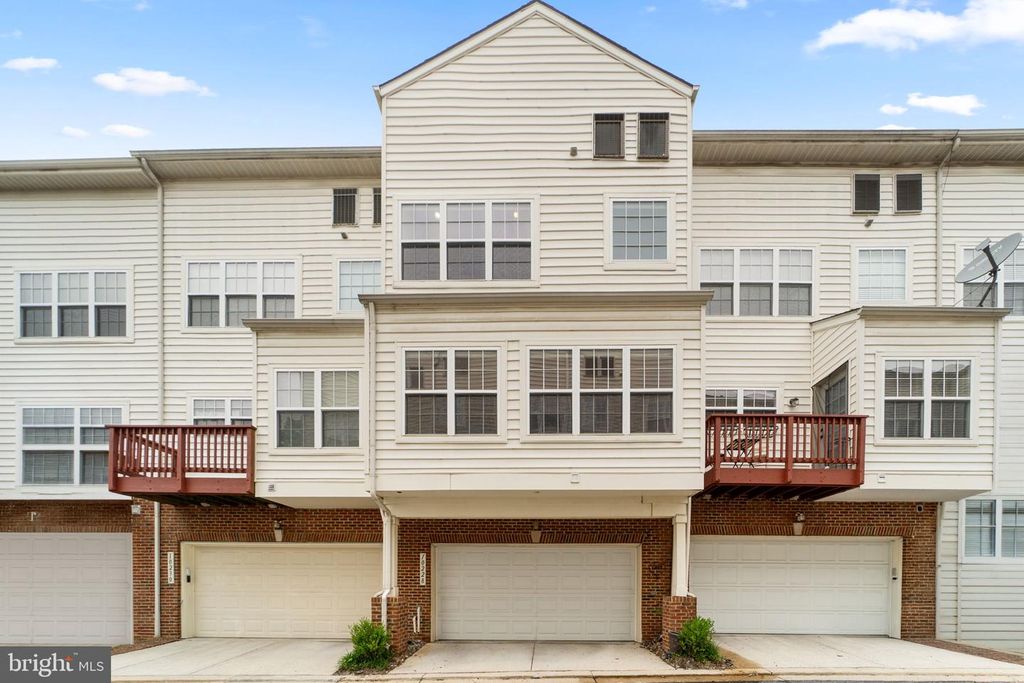 Image 31 of property listing at 10228 RUTLAND ROUND RD #26, Columbia, MD 21044