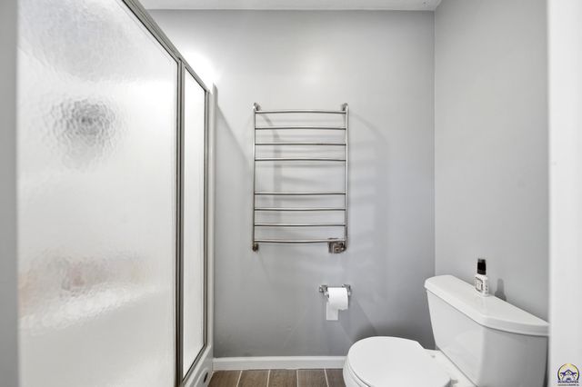 5225 NW Arroyo CT, Topeka, KS 66618