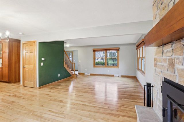 203 Melody Lane, Verona, WI 53593