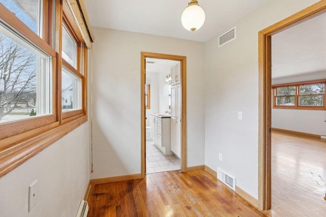 203 Melody Lane, Verona, WI 53593