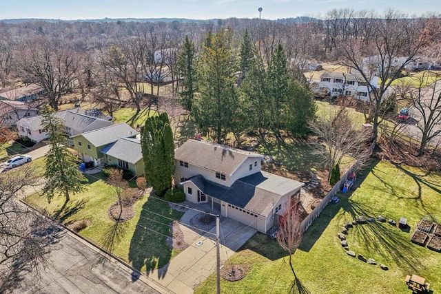 203 Melody Lane, Verona, WI 53593