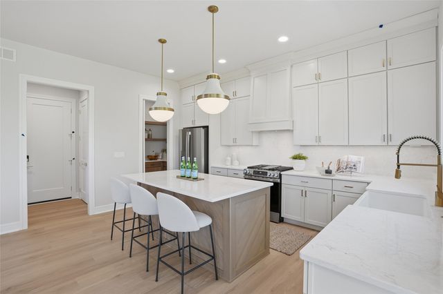 1204 Timber Trail, Solon, IA 52333