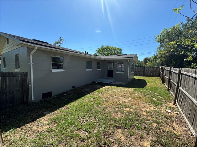 460 MOUNT VERNON COURT, Eustis, FL 32726