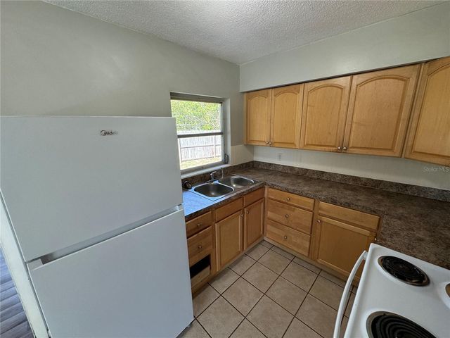 460 MOUNT VERNON COURT, Eustis, FL 32726