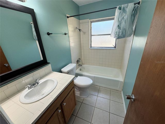 460 MOUNT VERNON COURT, Eustis, FL 32726