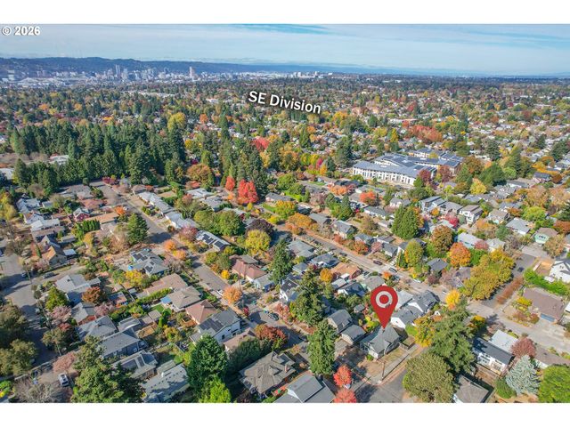 4835 Se KELLY St, Portland, OR 97206