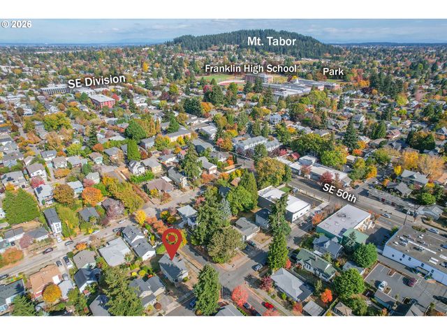 4835 Se KELLY St, Portland, OR 97206