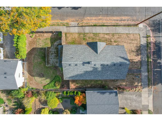4835 Se KELLY St, Portland, OR 97206