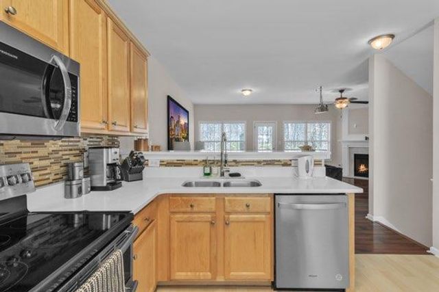 2275 Spin Drift Way, Lawrenceville, GA 30043