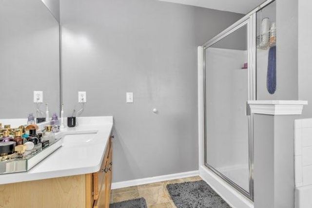 2275 Spin Drift Way, Lawrenceville, GA 30043