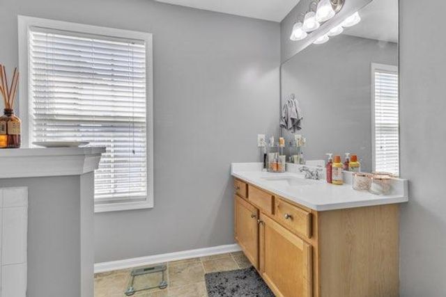 2275 Spin Drift Way, Lawrenceville, GA 30043