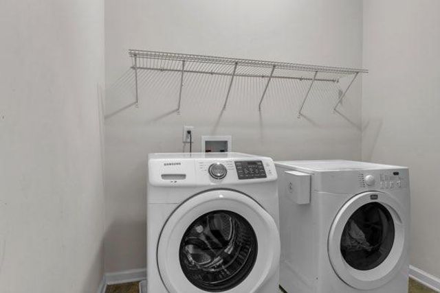 2275 Spin Drift Way, Lawrenceville, GA 30043