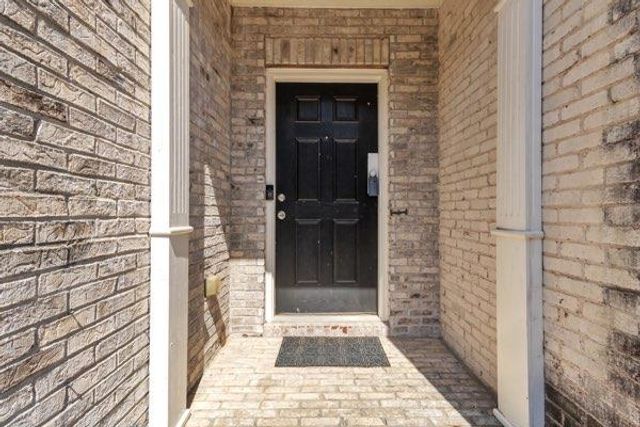 2275 Spin Drift Way, Lawrenceville, GA 30043