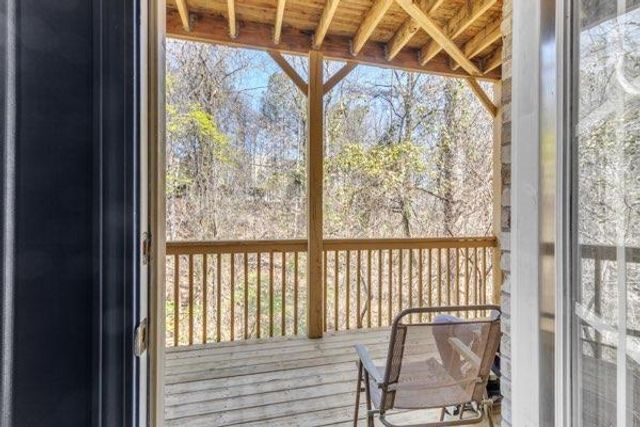 2275 Spin Drift Way, Lawrenceville, GA 30043