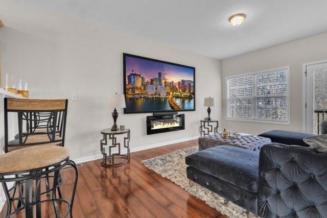 2275 Spin Drift Way, Lawrenceville, GA 30043