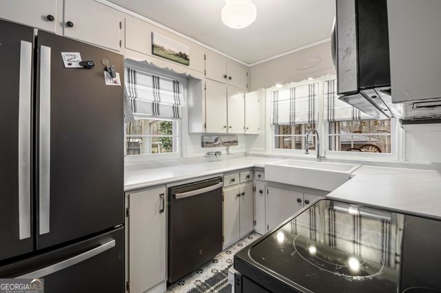 436 Tommy Irvin Road, Mount Airy, GA 30563